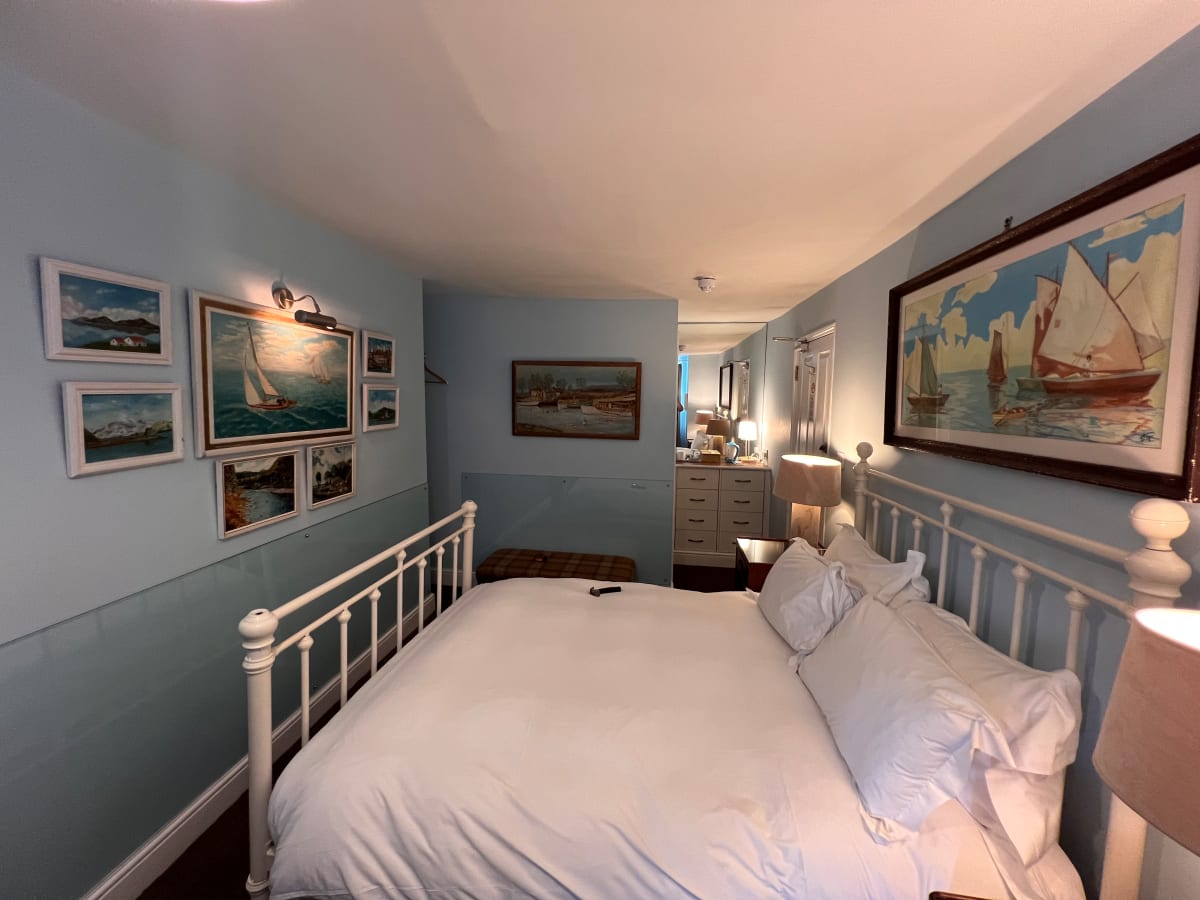 Room 22, Image 6.