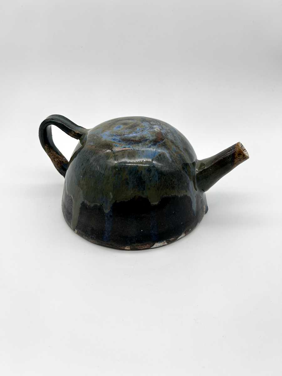 Hidden Teapot by Rumiko "Rumi"  Tsuda Estate, Image 2.