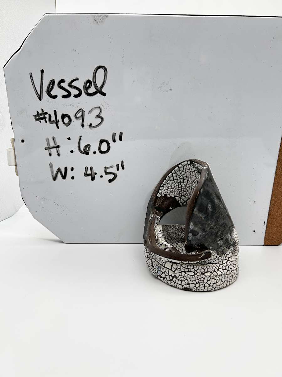 Vessel by Rumiko "Rumi"  Tsuda Estate, Image 1.