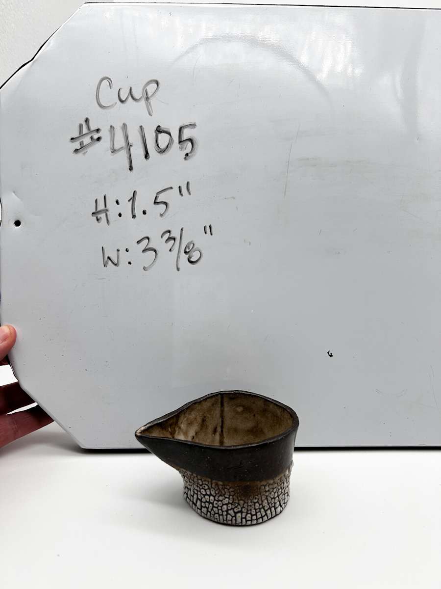 Cup / Vessel by Rumiko "Rumi"  Tsuda Estate, Image 2.