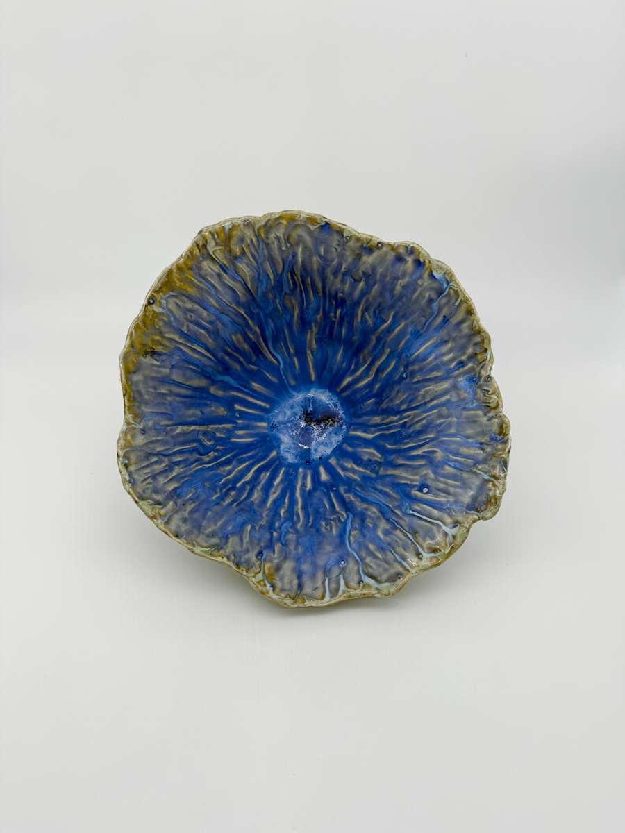Bowl by Rumiko "Rumi"  Tsuda Estate, Image 3.