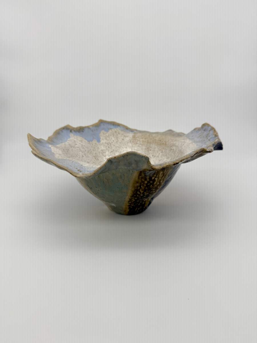 Bowl by Rumiko "Rumi"  Tsuda Estate, Image 2.