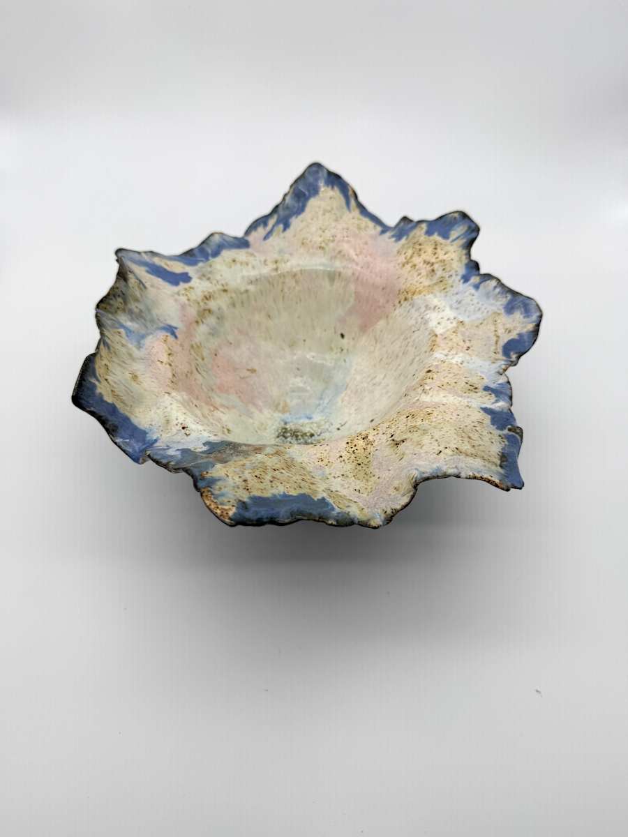 Bowl by Rumiko "Rumi"  Tsuda Estate, Image 2.