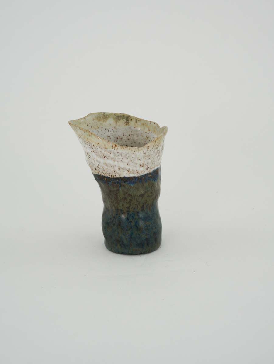 Vase by Rumiko "Rumi"  Tsuda Estate, Image 3.