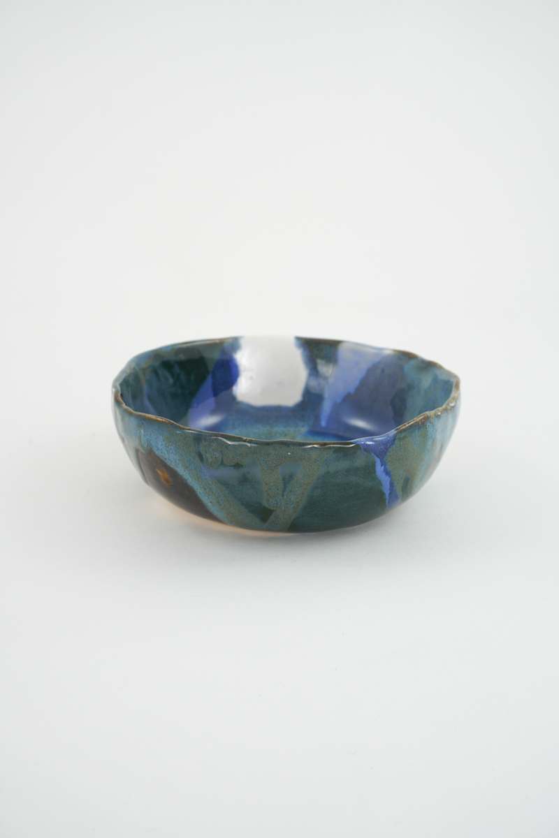 Bowl by Rumiko "Rumi"  Tsuda Estate, Image 3.