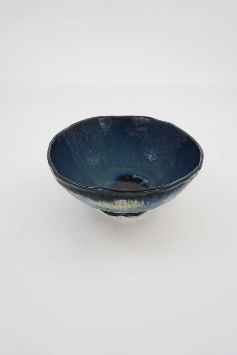 Bowl by Rumiko "Rumi"  Tsuda Estate, Image 2.