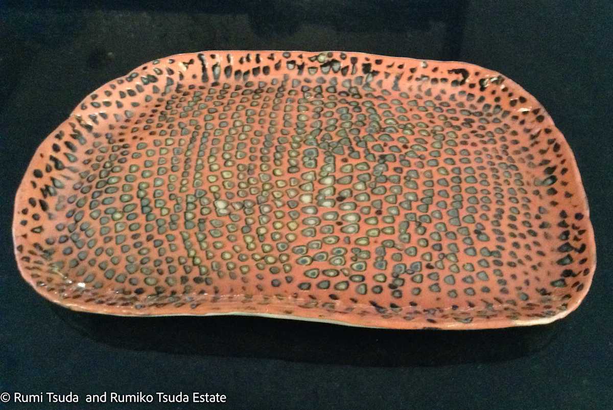 Coral, 10 Engobe Layers with Kamakurabori, Plate, #17-46 by Rumiko "Rumi"  Tsuda Estate, Image 1.