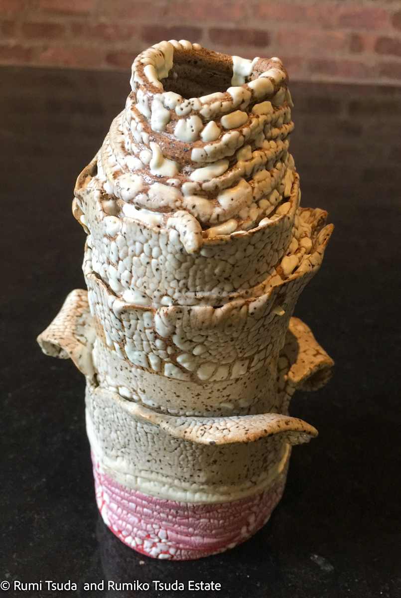 Vase by Rumi Tsuda 