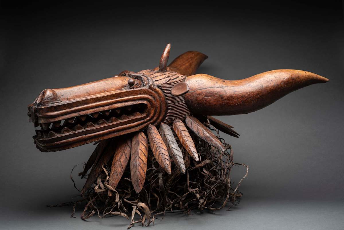 Chimbano Mask by Wilson Jibu, Image 1.