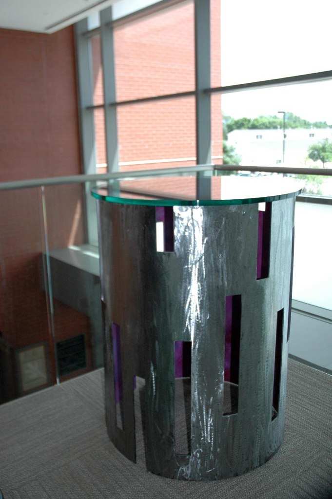 Lineas Verticales by Therman Statom, Image 1.