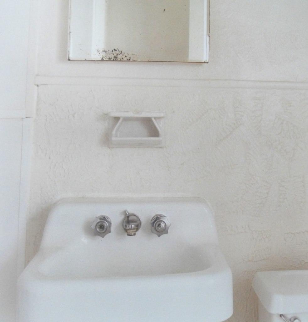 Spacious Bath by Benjamin Richter, Image 1.