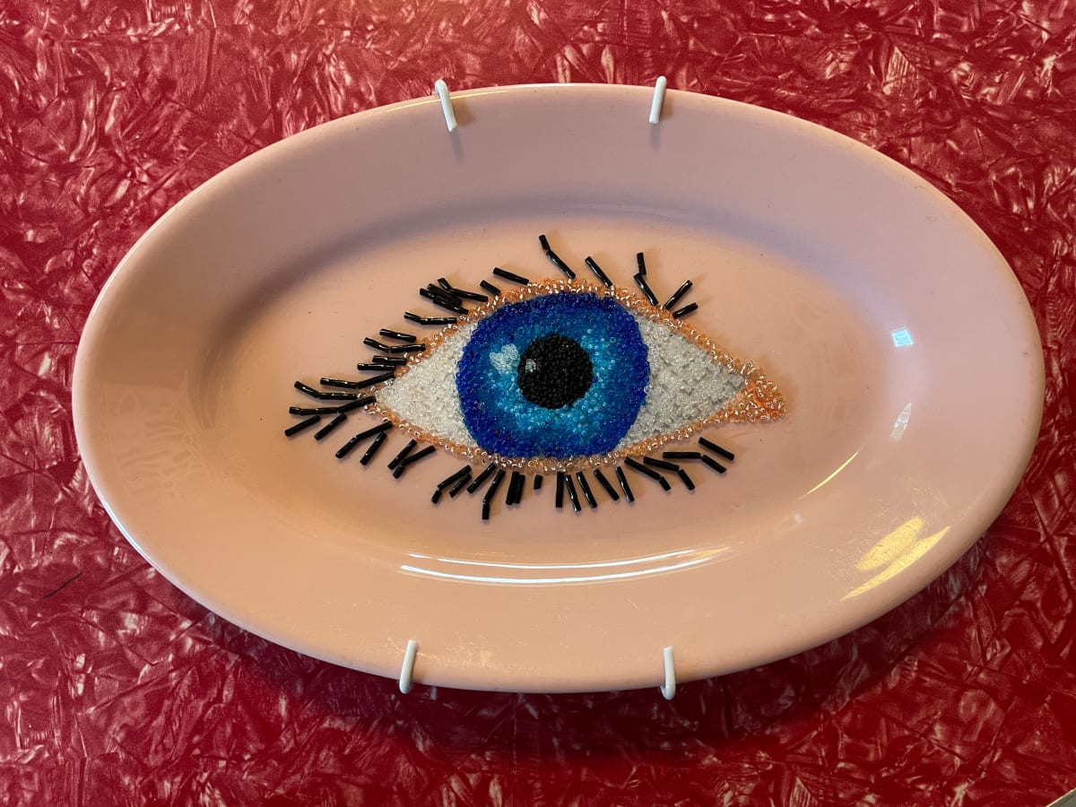 Eyeplate (on pink ceramic) by Mary Jo Karimnia, Image 1.