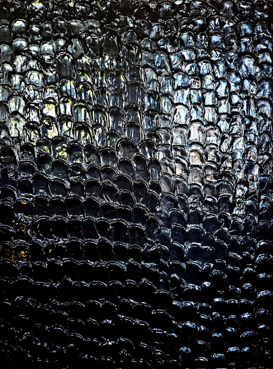 El Nero Due by Dante Small  Image: There is a neverending fluidity in our existence that is both internally and externally steadily illuminated.