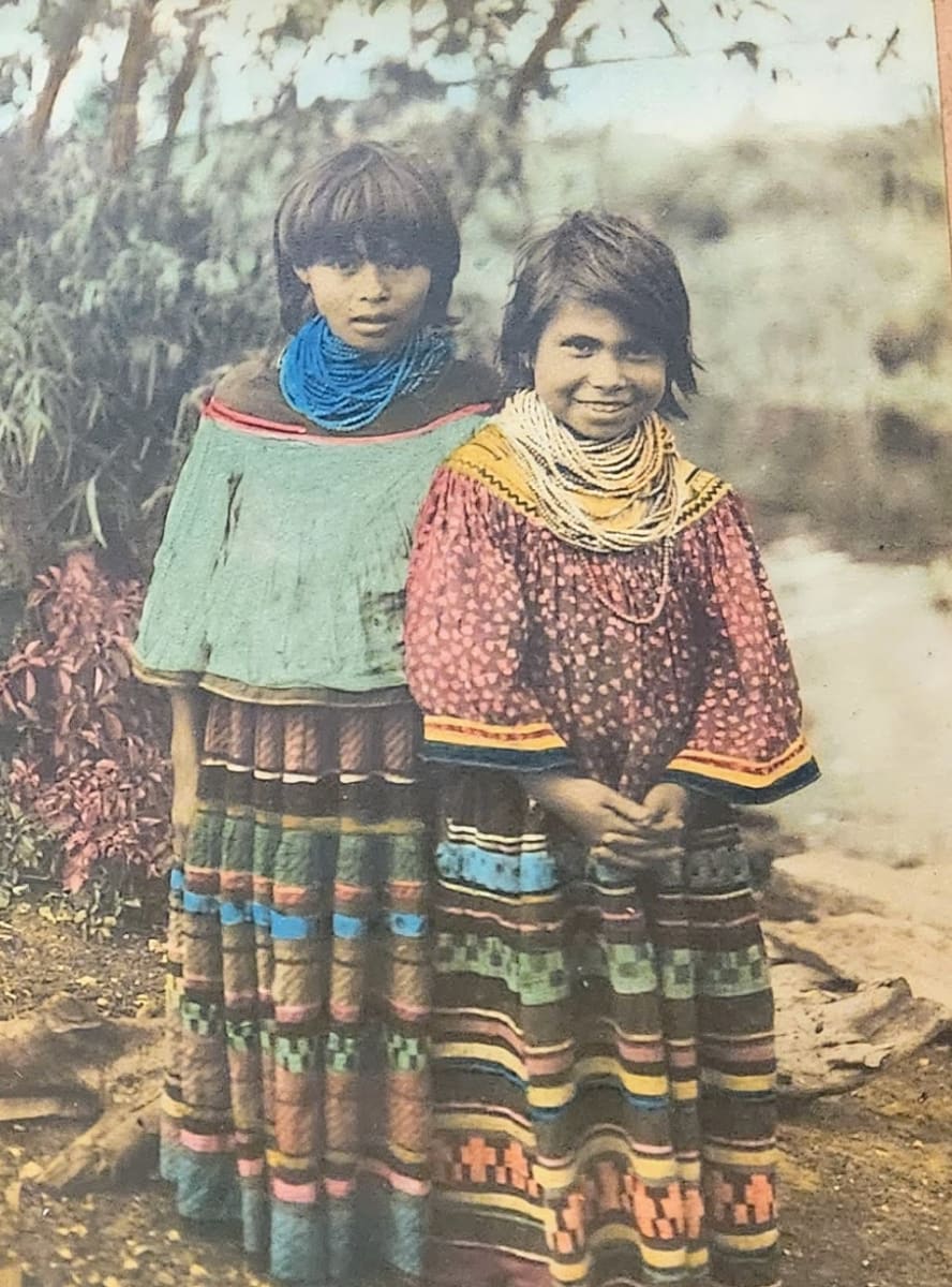 Native-American Seminole children 