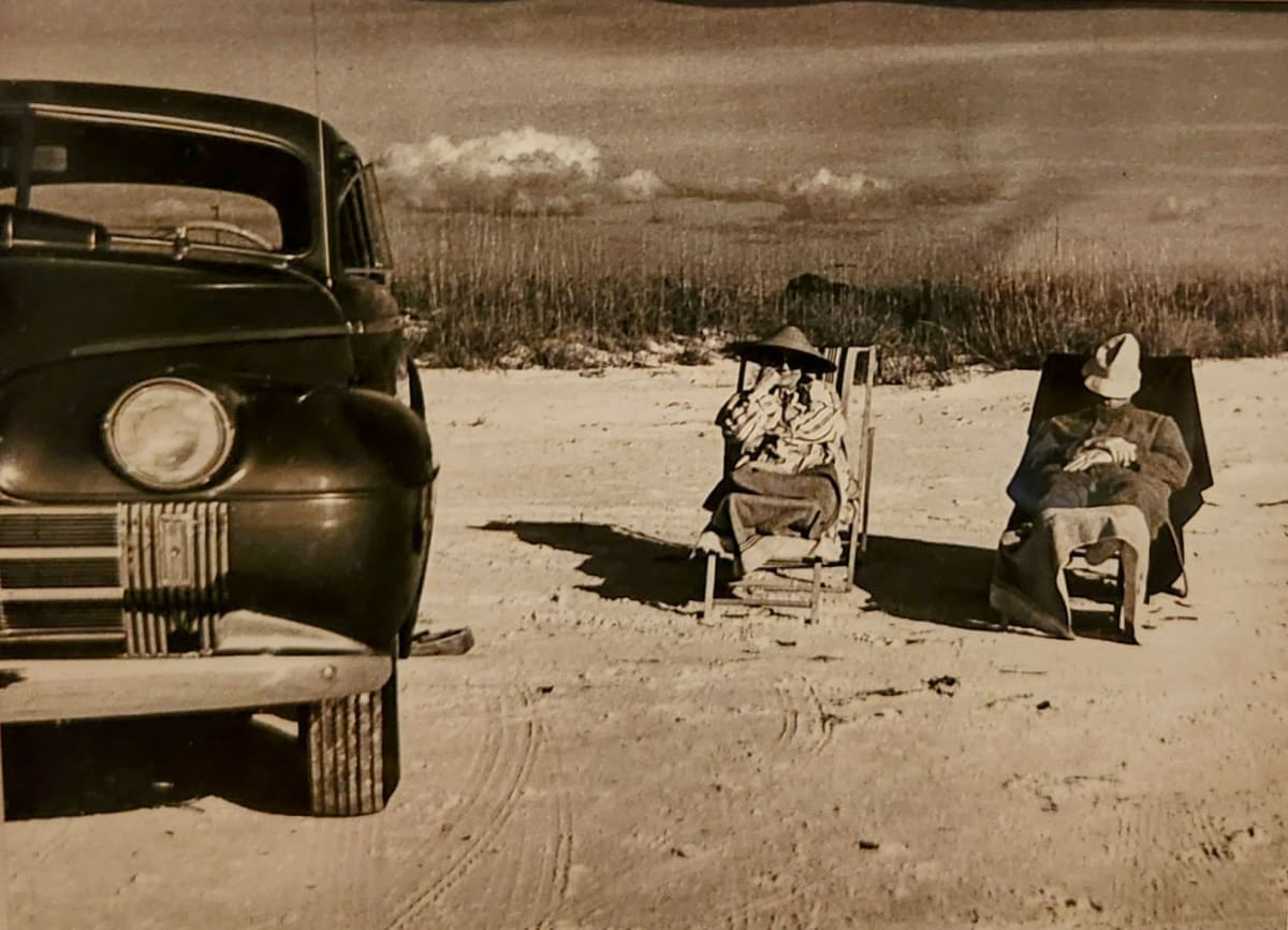 Vacationers in Florida, 1940 by Marion Post Wolcott 