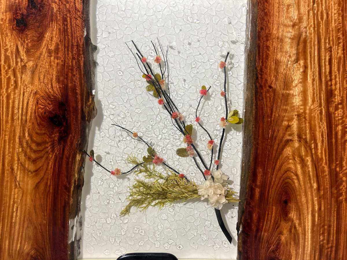 Drift Between Worlds by Martin Halpin (Mandara)  Image: 2025-05-TH-SLR02-RDW-60x40-6.6kg-00120-Drift Between Worlds – Blossom Drift
