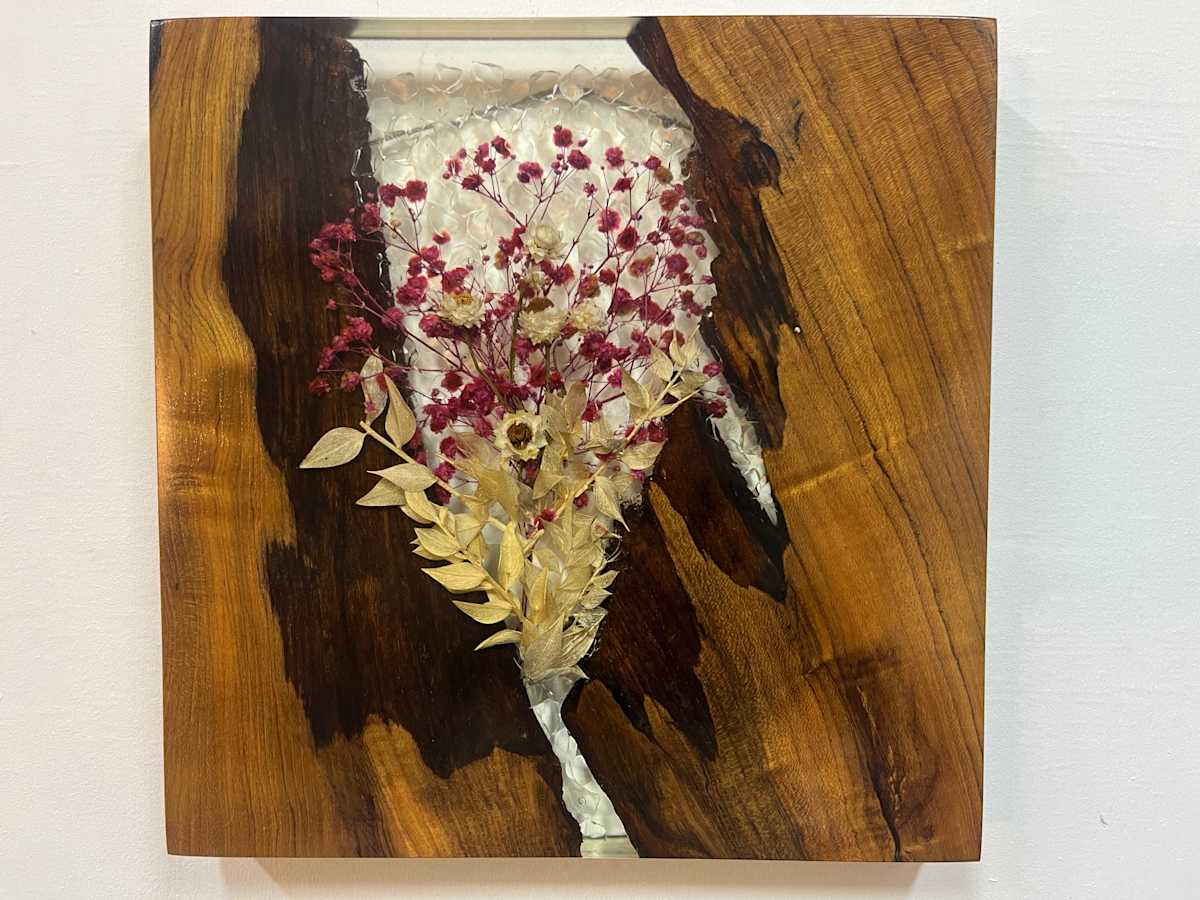 Canyon Blossom by Martin Halpin (Mandara)  Image: 2025-09-TH-110-THW-30x30x3cm-2.6kg-00030-Canyon Blossom