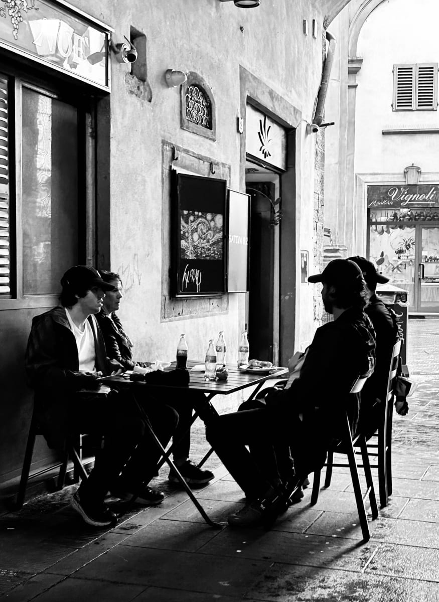 Chat Group by Louise O  Image: Firenze