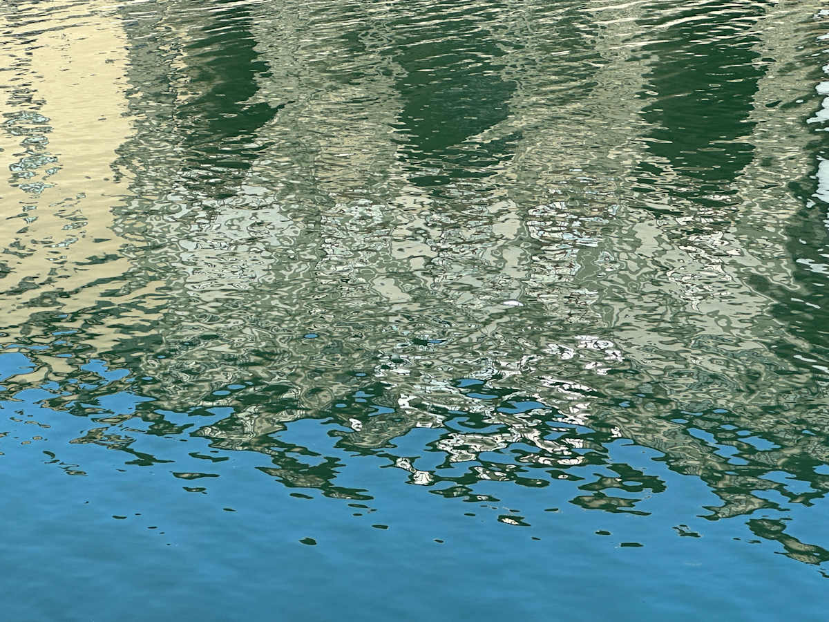 Arches by Louise O  Image: Reflections