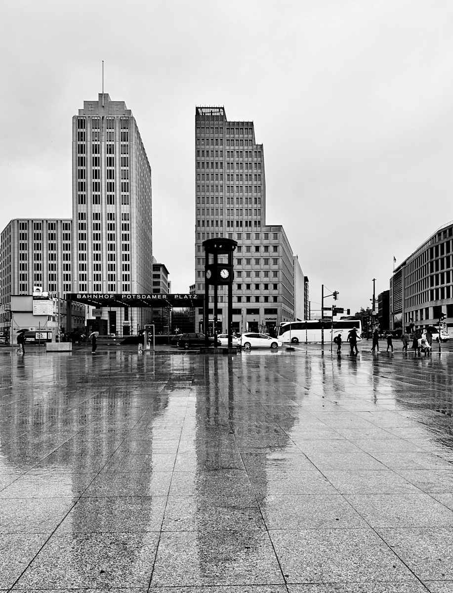 Geometro by Louise O  Image: Potsdamer Platz 
Berlin Germany 