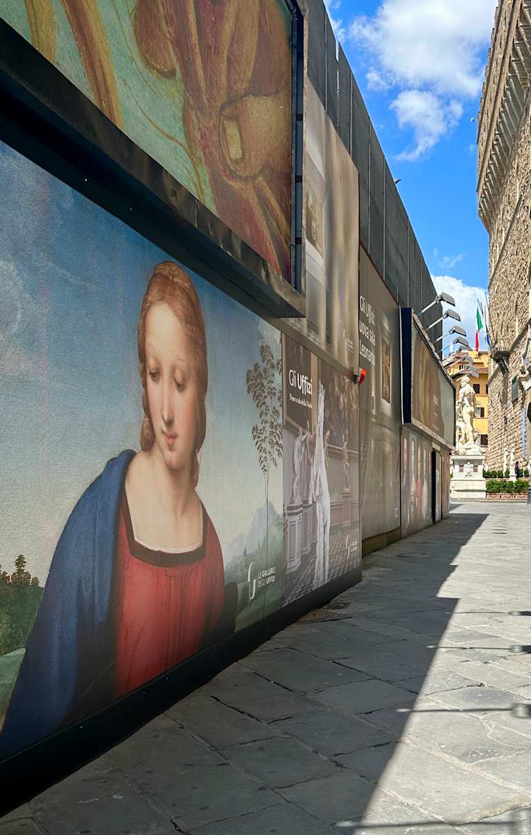 Gesture by Louise O  Image: Firenze
Uffizi 