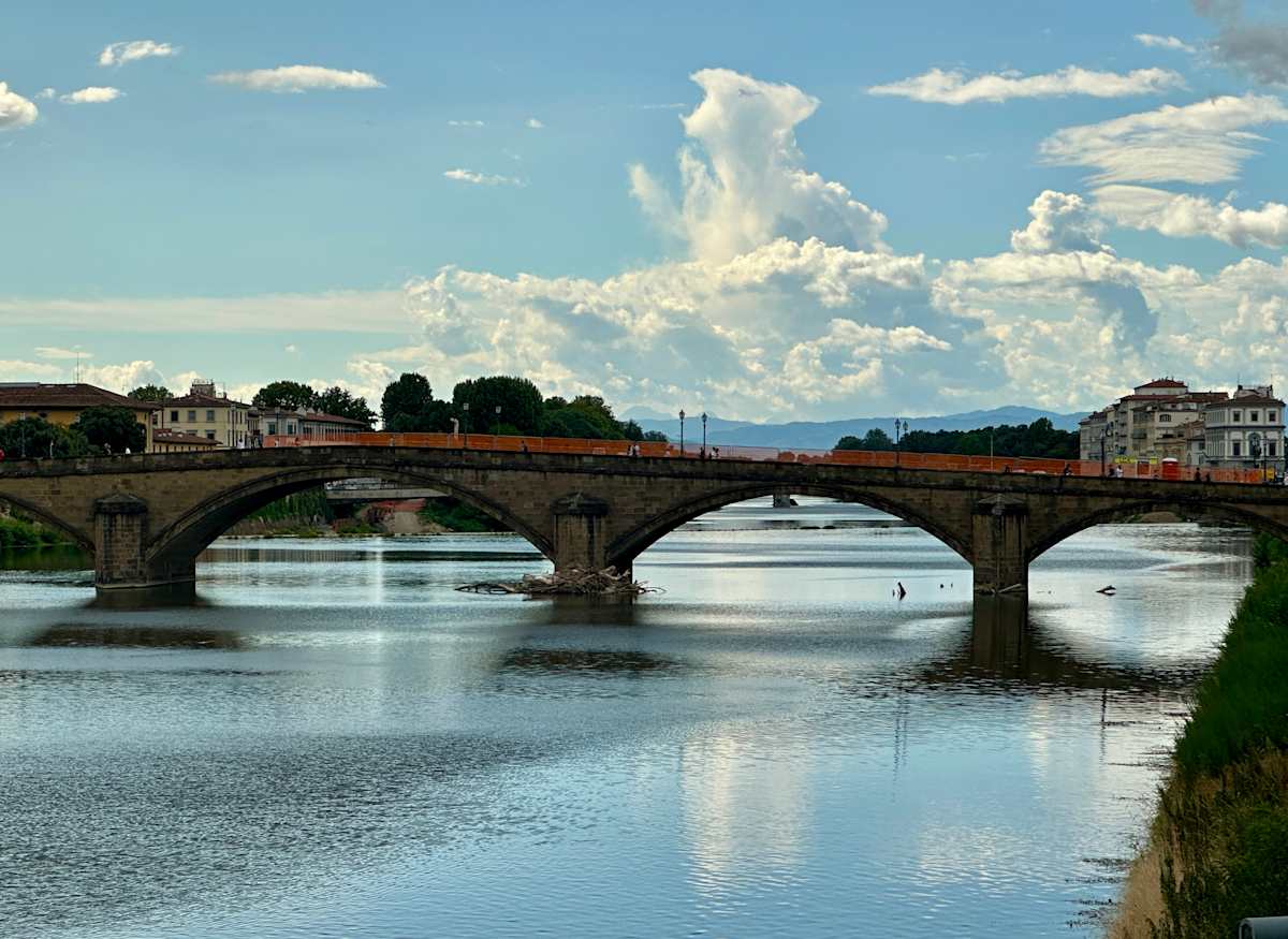 Glorious by Louise O  Image: Ponte Carriae Firenze 