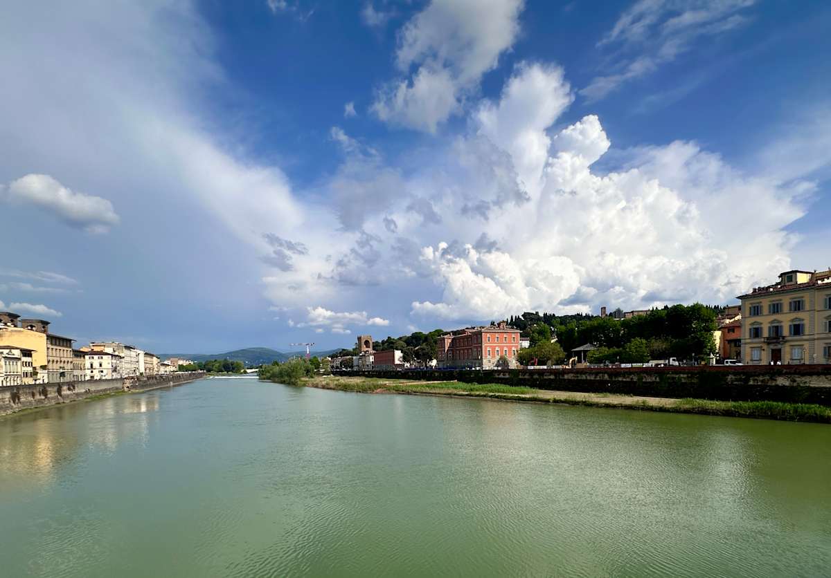 Cloudy Daze by Louise O  Image: Firenze
Arno River 