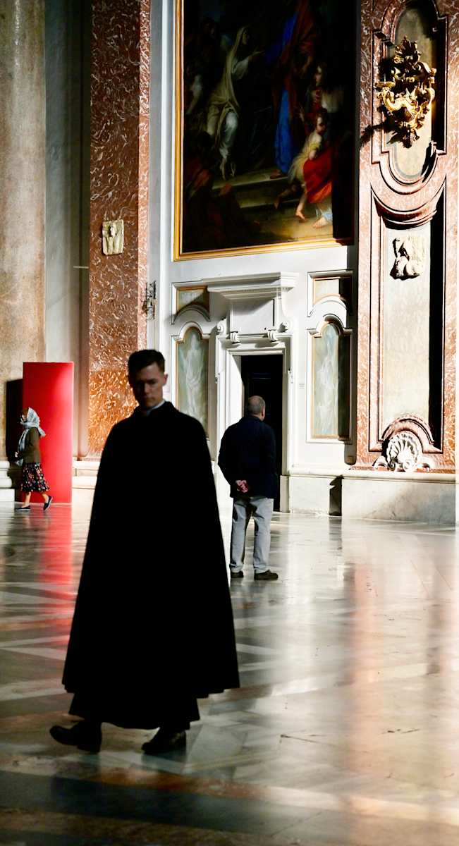 Shadow Work by Louise O  Image: Rome 