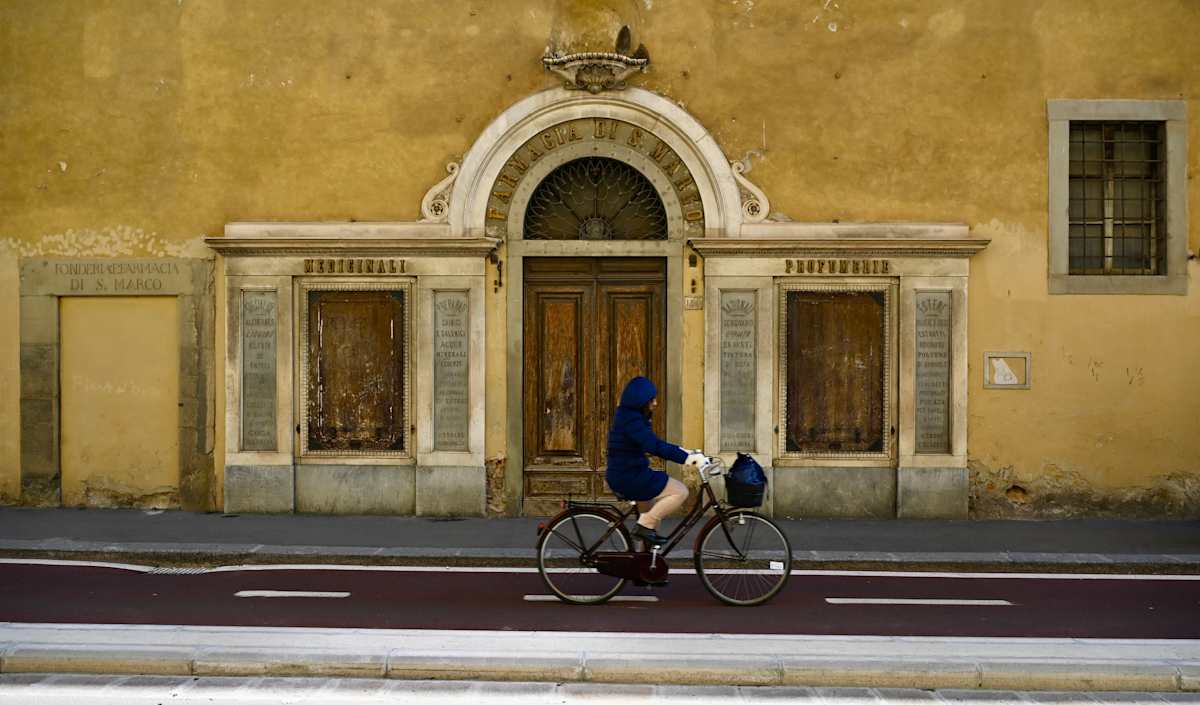 Farmacia by Louise O  Image: Winter 
Firenze 