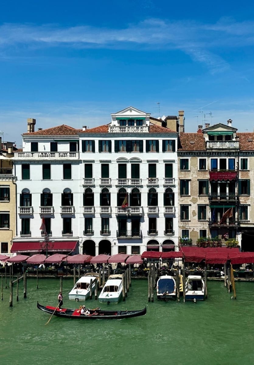 Canale by Louise O  Image: Venezia 