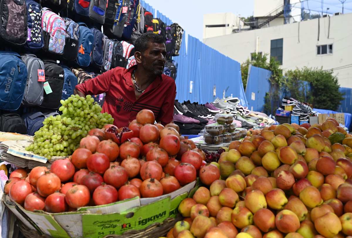 Cart-olier by Louise O  Image: Mysore India