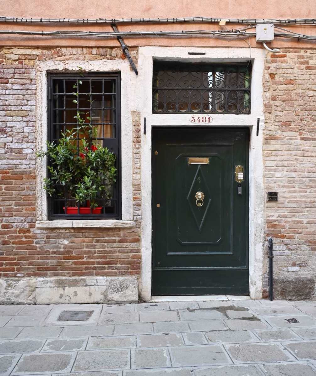 Green Door by Louise O  Image: Venezia