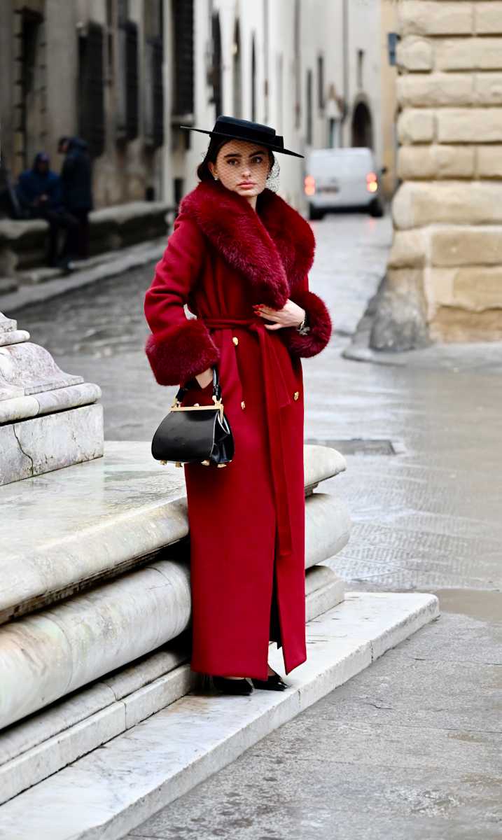 RedsOn by Louise O  Image: Piazza Tornabuoni 
Firenze
Pitti