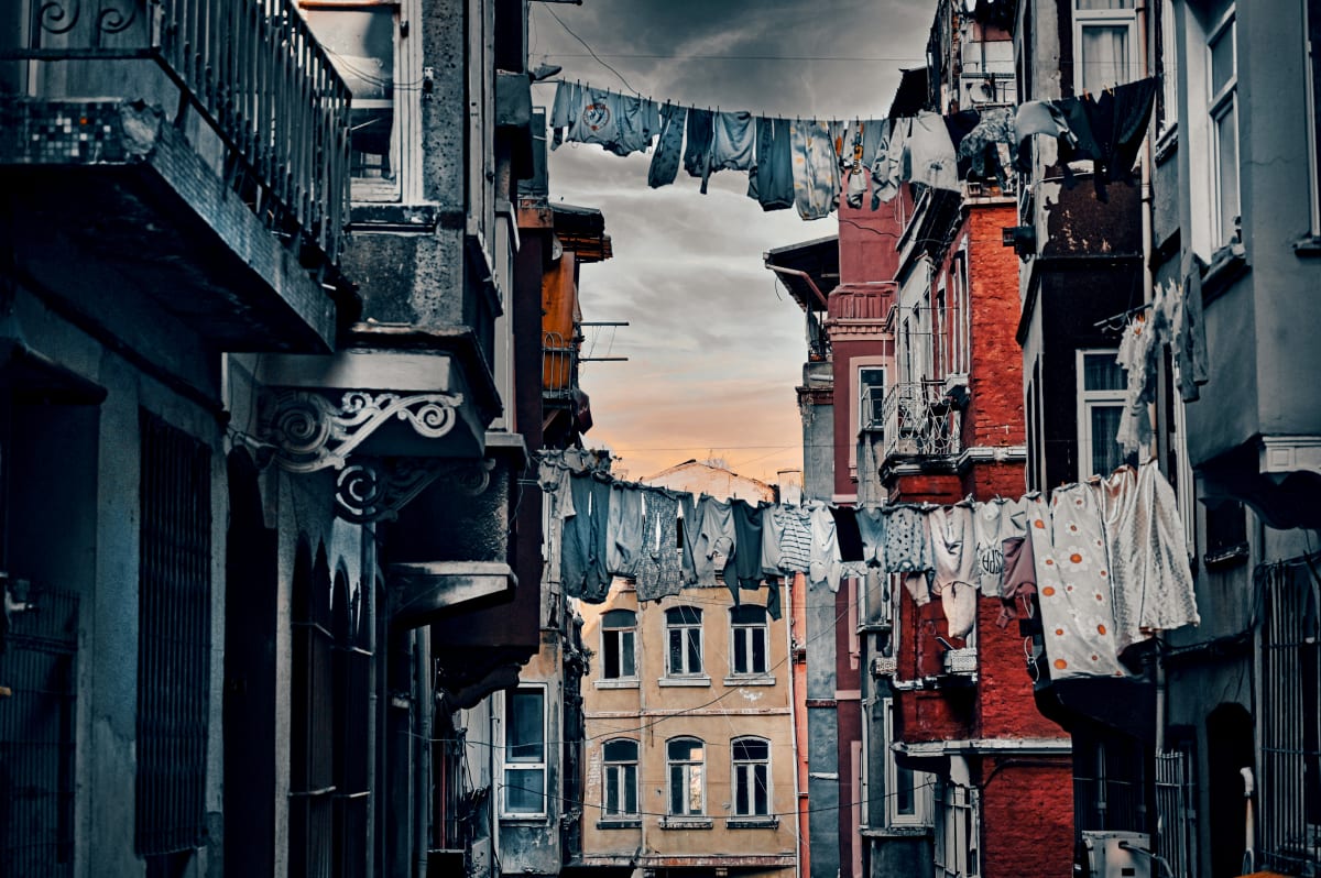 Renkli Renksiz: Sessiz Sokaklar by Ayşegül Ekin Odabaşı  Image: RR 74