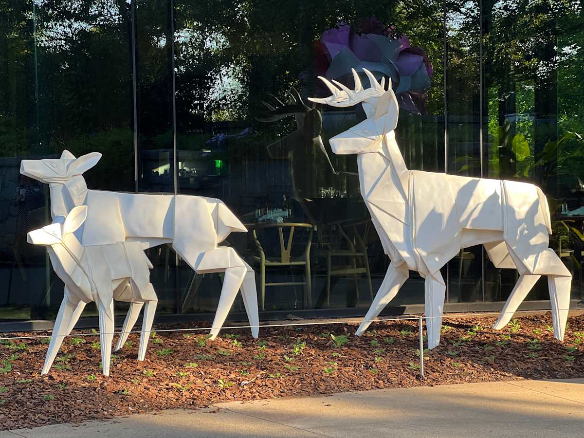 Dear Family by Kevin Box Studio  Image: Dear Family - monument