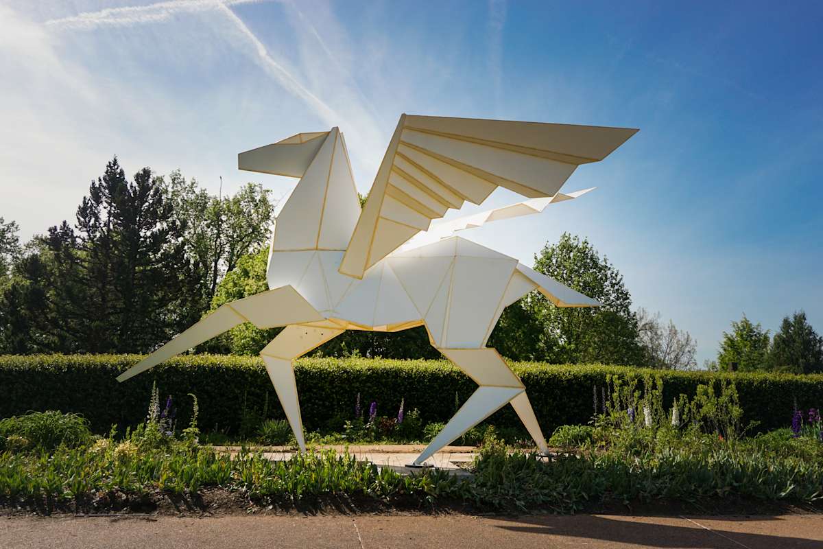 Hero's Horse by Kevin Box Studio 