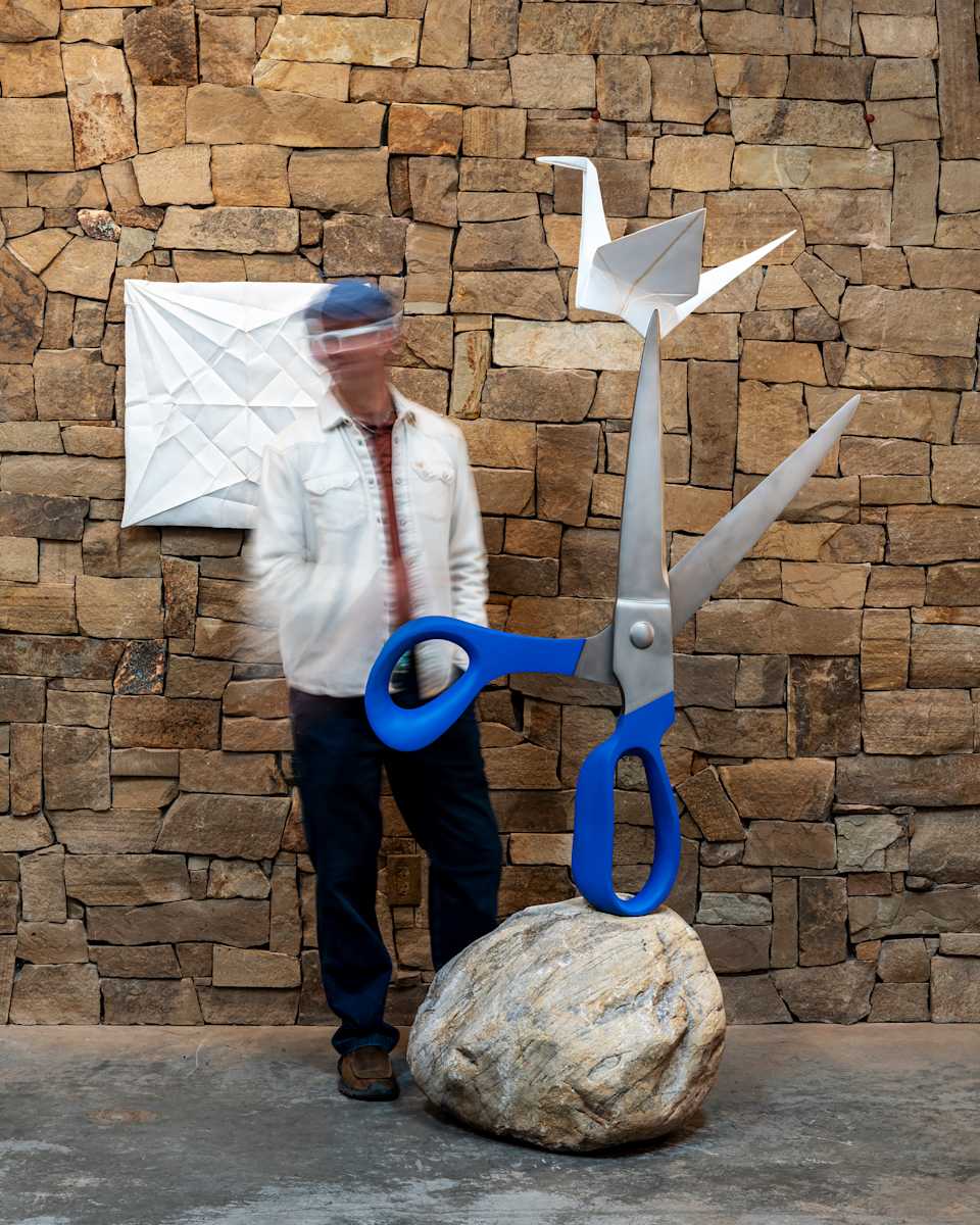 Conversation Peace by Kevin Box Studio  Image: Conversation Peace - monument