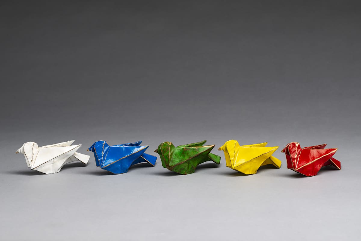 Bird in the Hand mini by Kevin Box Studio 