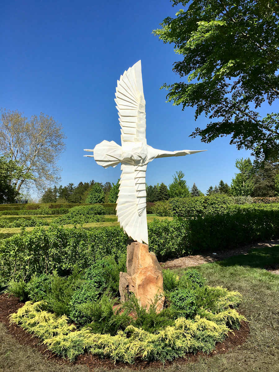 Flying Folds by Kevin Box Studio  Image: Flying Folds - monument