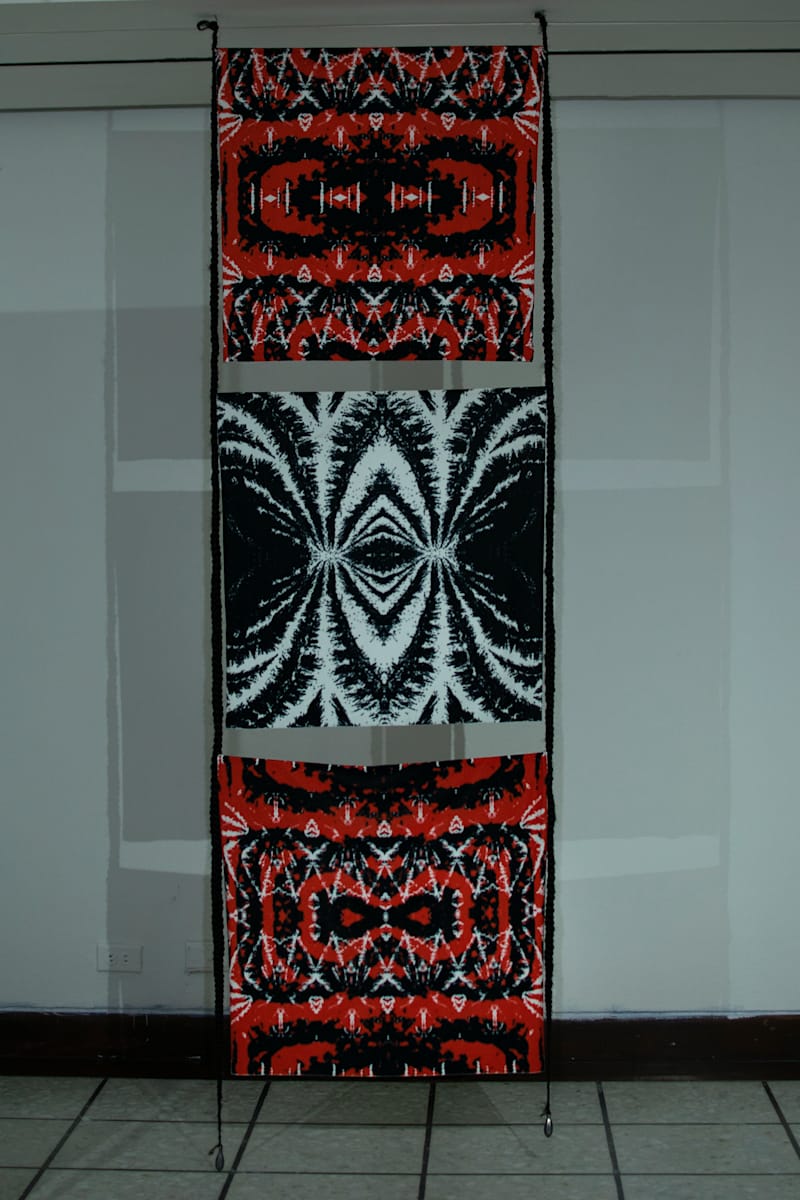 Senderos encriptados by Laura Campaz 