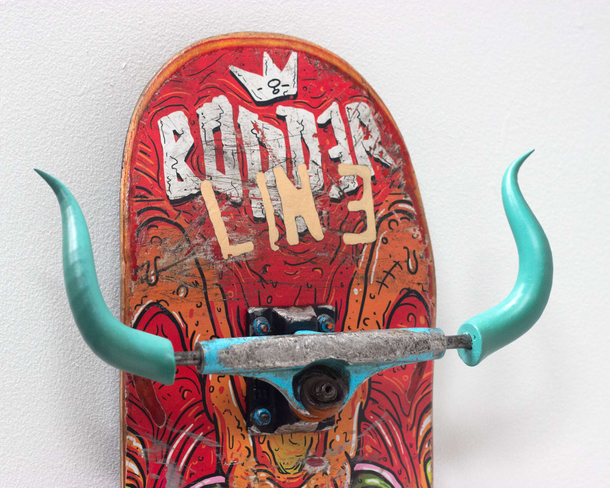 Sin título. De la serie Monumentos del Futuro by Alejandro Tobón 