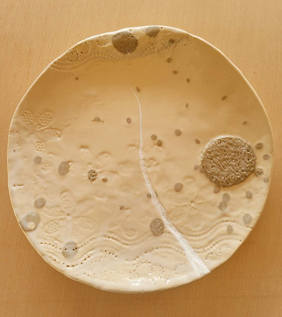 Plate 5 by Philippa Mollet 