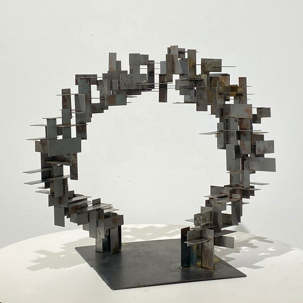 Open Loop by Stephen Lee Sculpture 