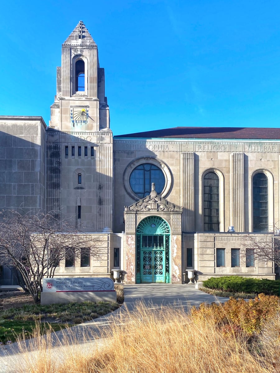 Cudahy Library Loyola University by Ronnie Frey 