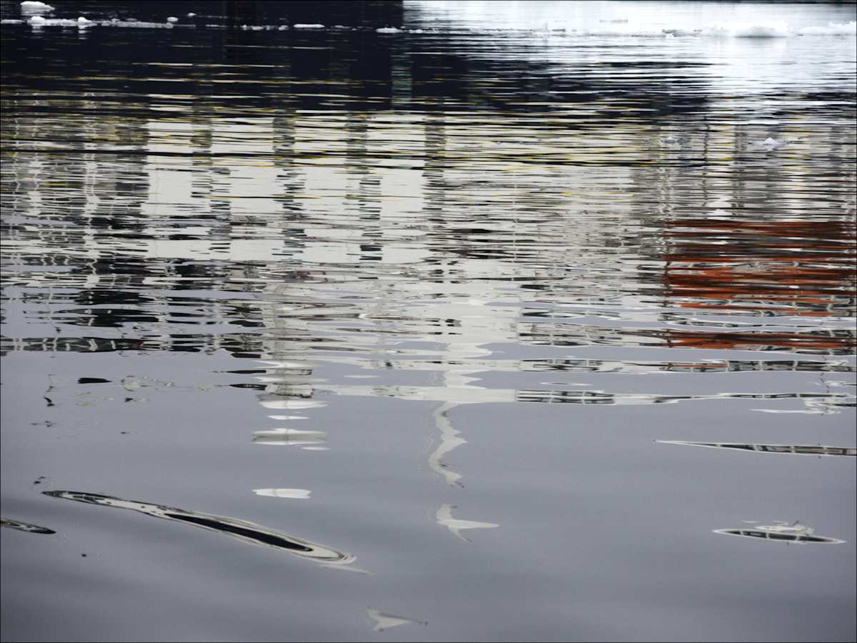Arctic Harbor by LCole, Image 1.