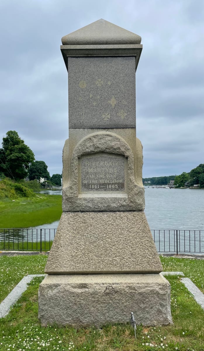 Riverdale Martyrs Civil War Veterans Memorial by Unknown 