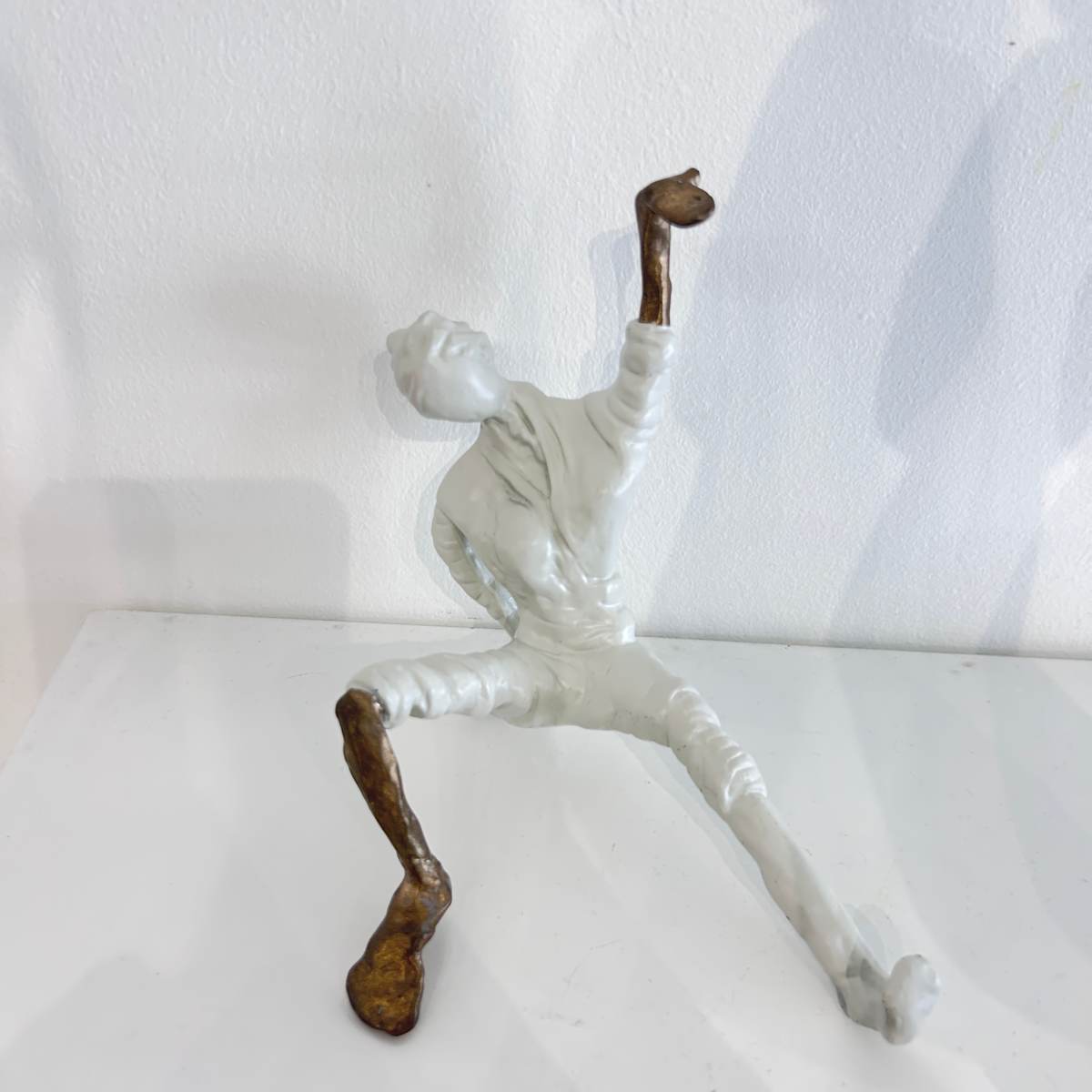 Mini Free (White) by Antoinette Rozan 