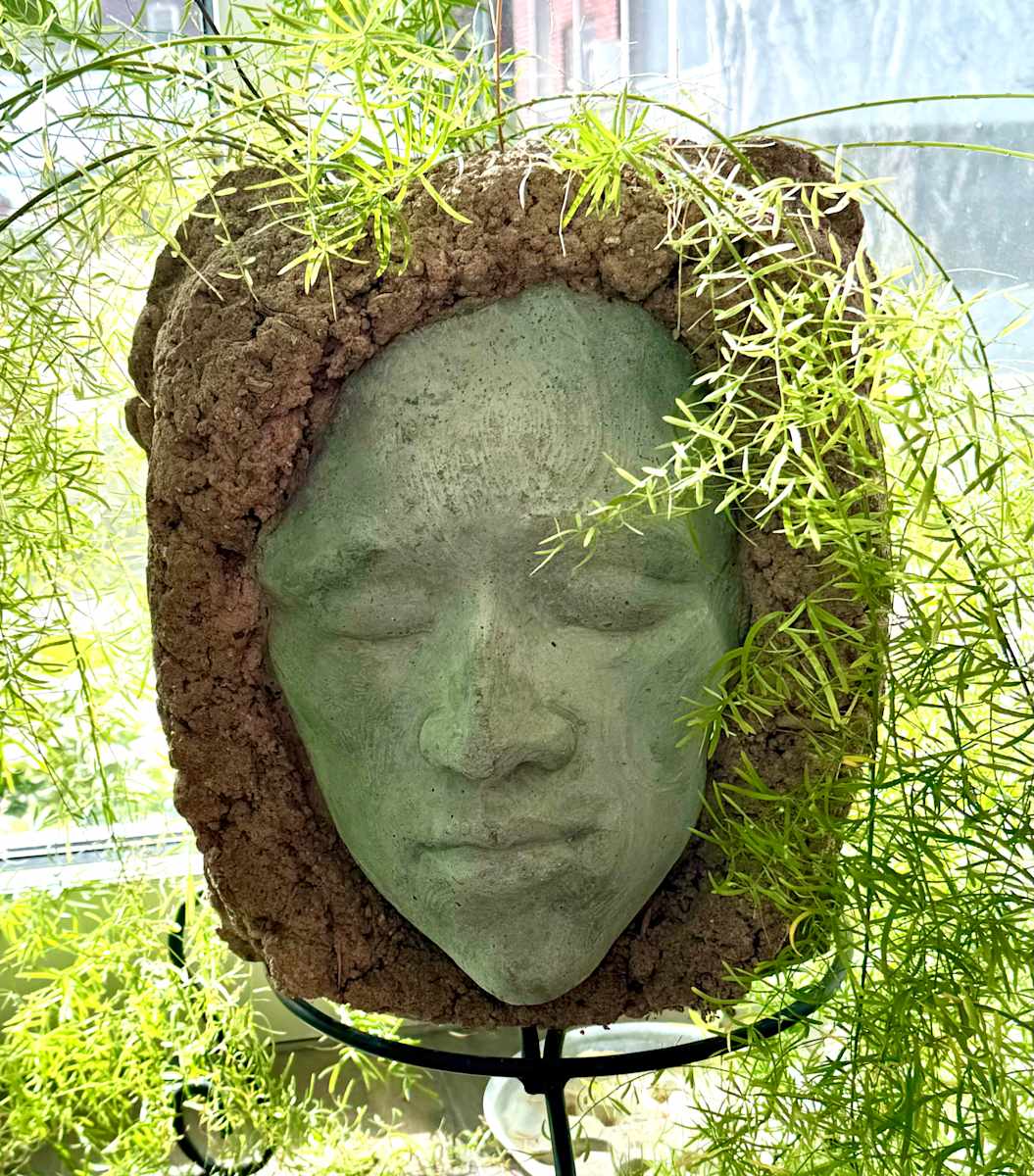 Head Planter, Image 1.