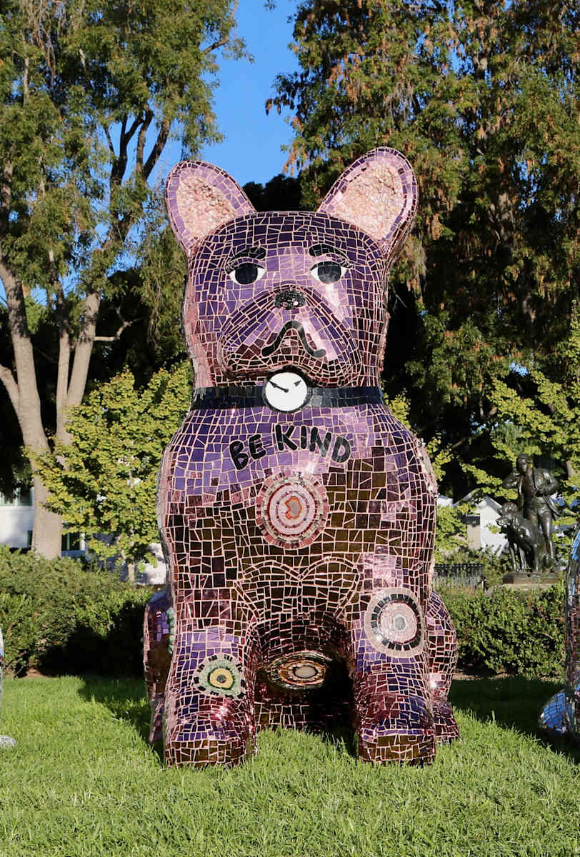 Fifi by Elizabeth Laul Healey  Image: Fifi stands 7' 10"