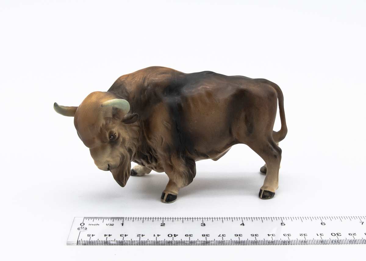 Lefton Bison 